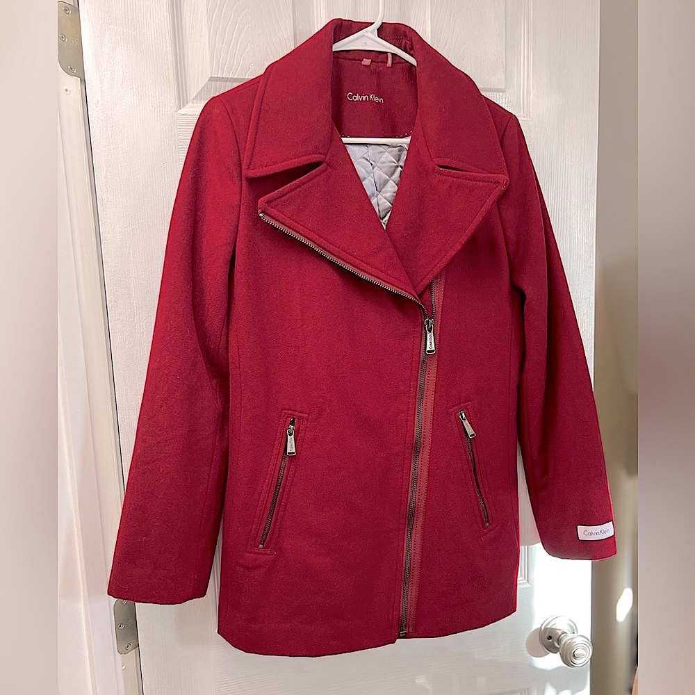 Calvin Klein Red Coat size Small. Asymmetrical zip up coat/lined warm jacket - Picture 4 of 16